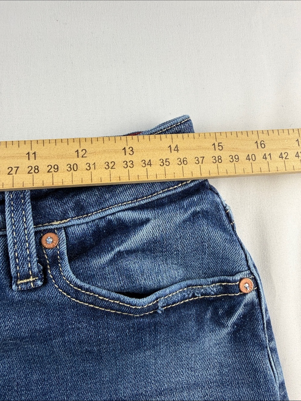 Edgely High Rise Relaxed Straight Jeans Sustainable Stretch Denim Size 10 - Picture 8 of 9